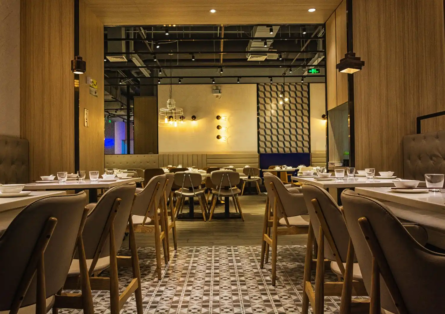 restaurant interior decoration