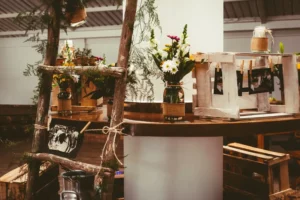 Art, Local Crafts & Unique Pieces