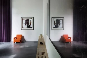 Minimalist vs Maximalist for Small Spaces